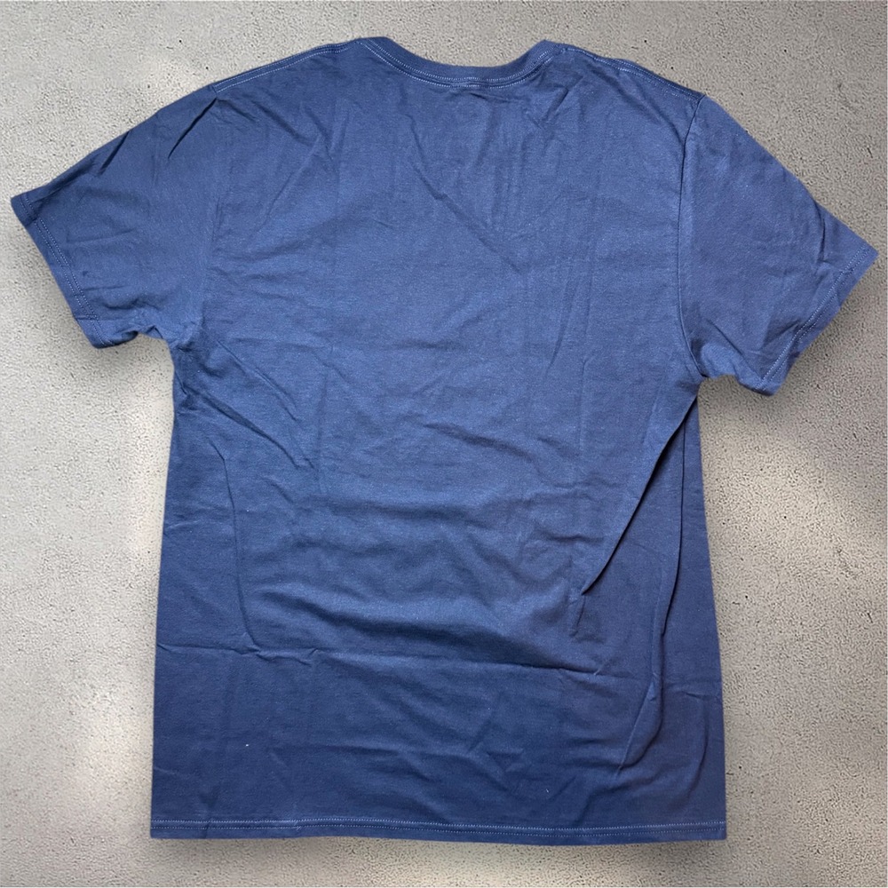 Bluey Whaddup Party People Navy Blue Graphic T-Shirt Mens Large L Cotton New - Picture 2 of 7